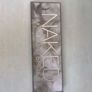 Urban Decay Naked Smoke Palette